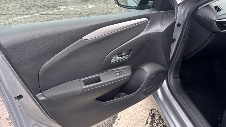 Vauxhall Corsa 1.2 SE 5dr Petrol Hatchback